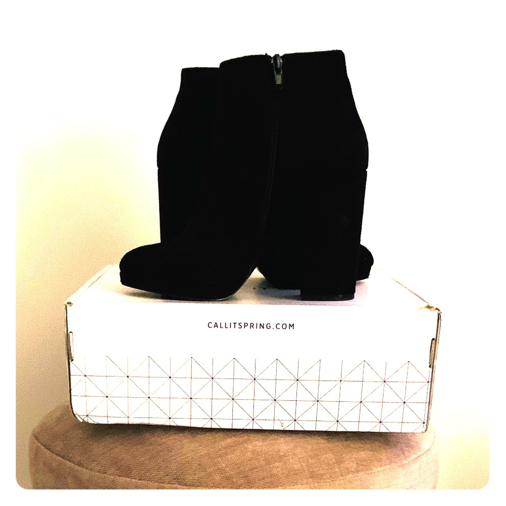 YOICIA Ankle boot